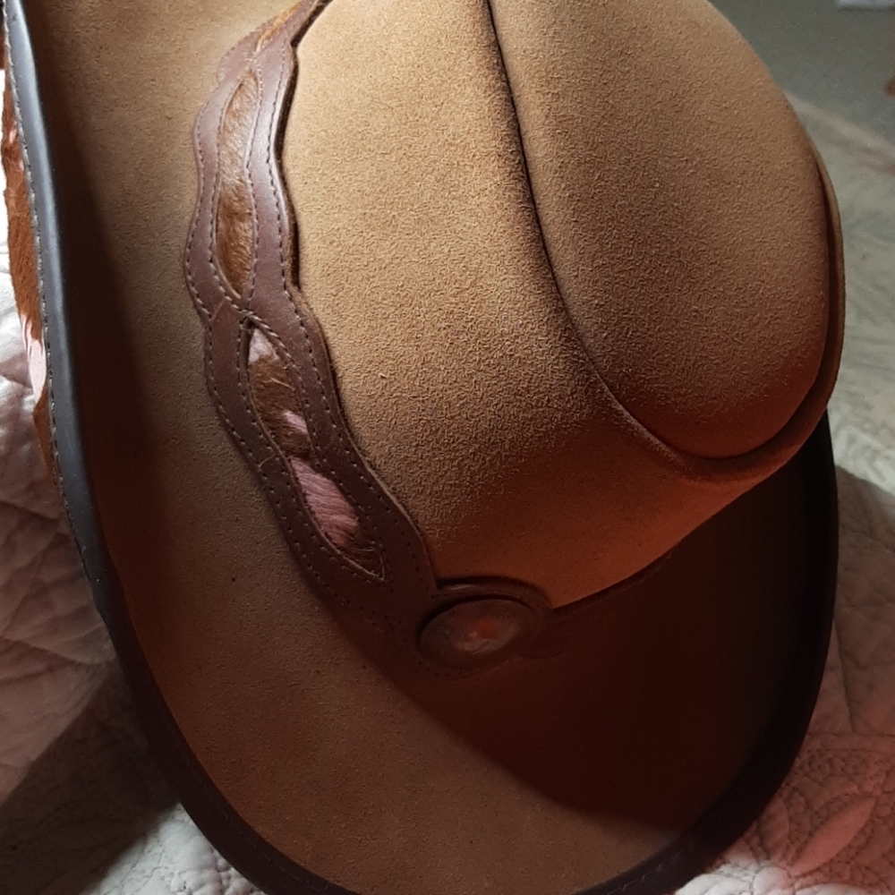 Special Edition Walkabouts pony hair hat